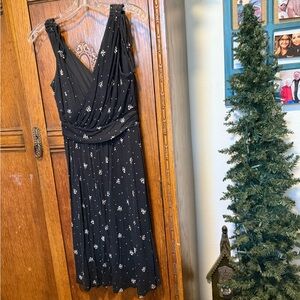 LOFT Black and White Star Pattern Midi Dress